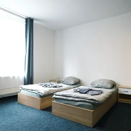 Zborovska 22 A Apartman *